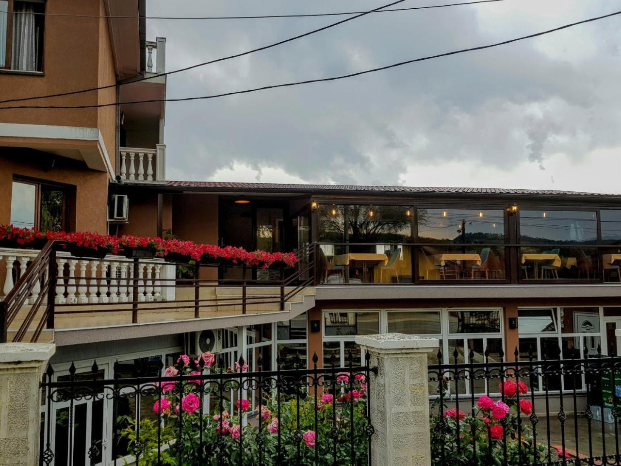 Kompleks Fontana Vladičin Han Dış mekan fotoğraf